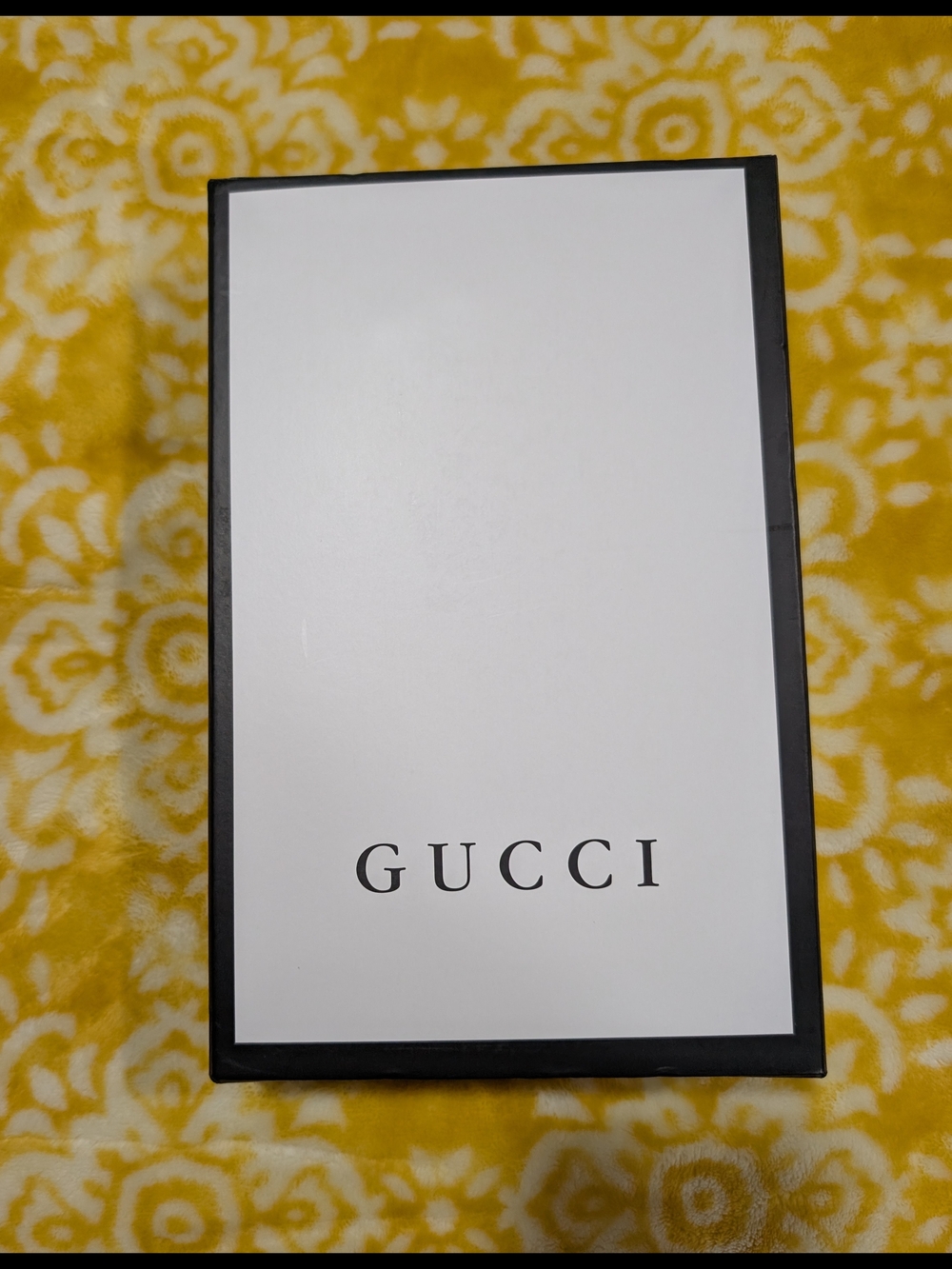 GUCCI White & Black Logo Box